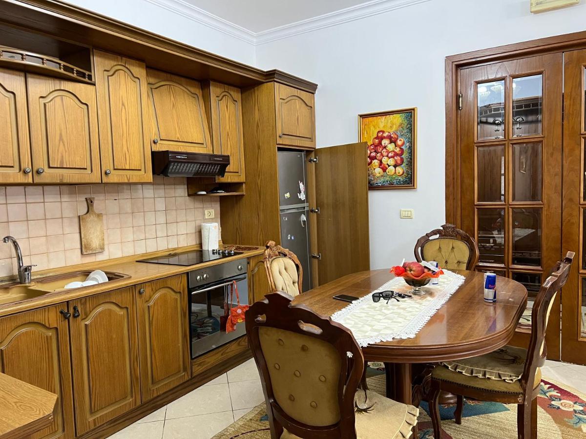 Entire Apartment Castle View Берат Экстерьер фото